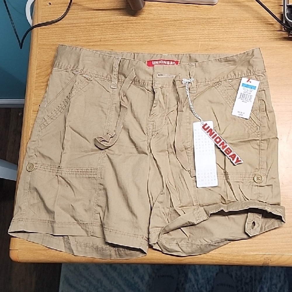 UNIONBAY Tan Cargo Shorts for Women